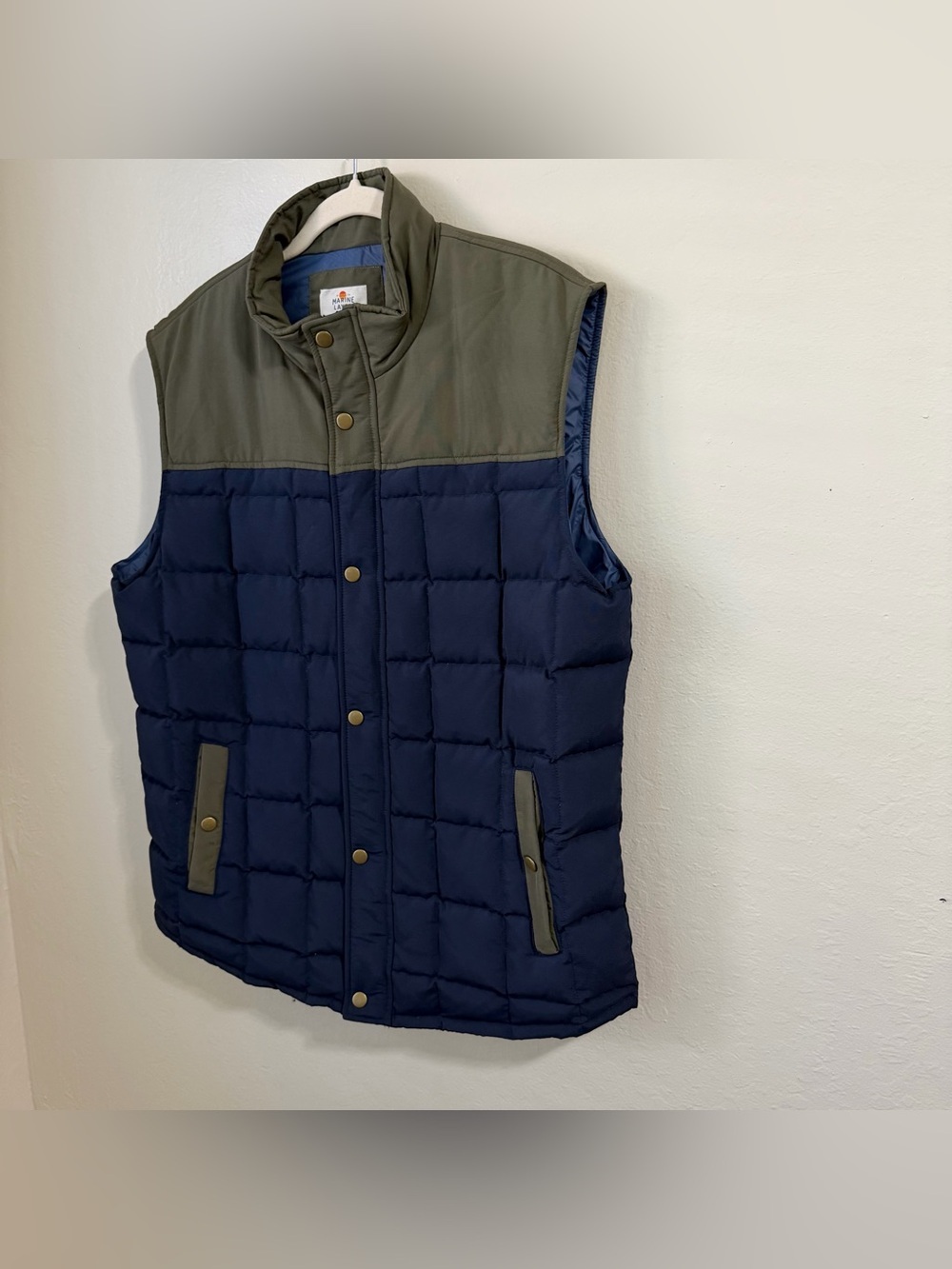 Marine Layer Sawyer Down Puffer‎ Vest Mens M Full Zip Quilted Outdoor Gorpcore - Picture 3 of 14